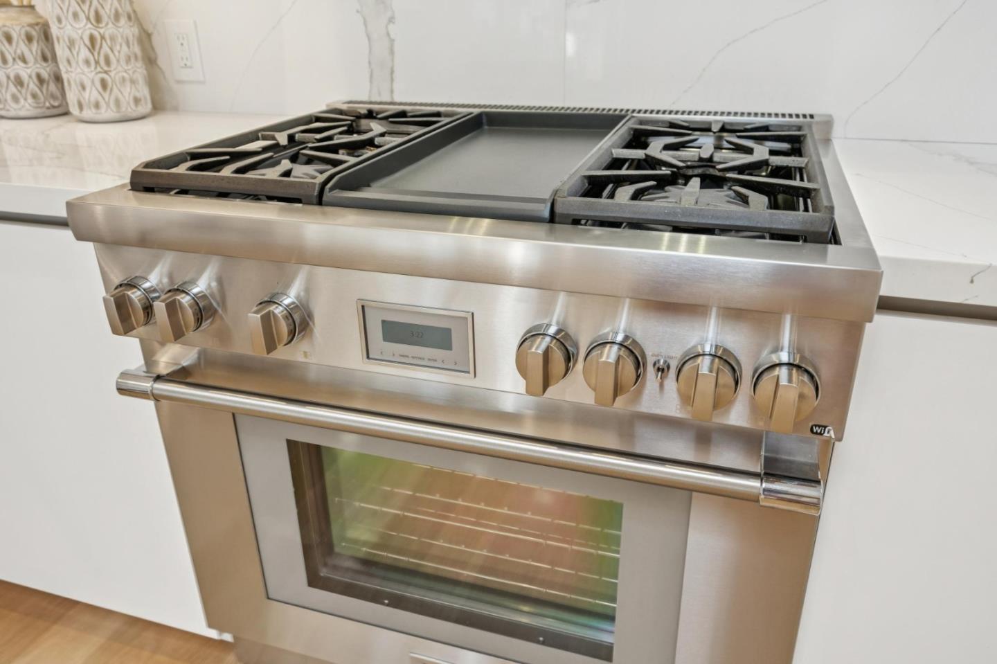 Detail Gallery Image 13 of 39 For 413 36th Ave, San Mateo,  CA 94403 - 3 Beds | 1/1 Baths