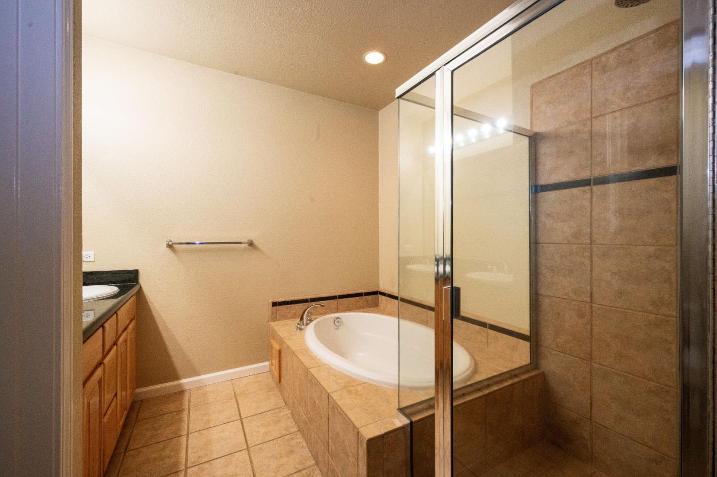 Detail Gallery Image 18 of 30 For 4446 Headen Way, Santa Clara,  CA 95054 - 3 Beds | 2/1 Baths