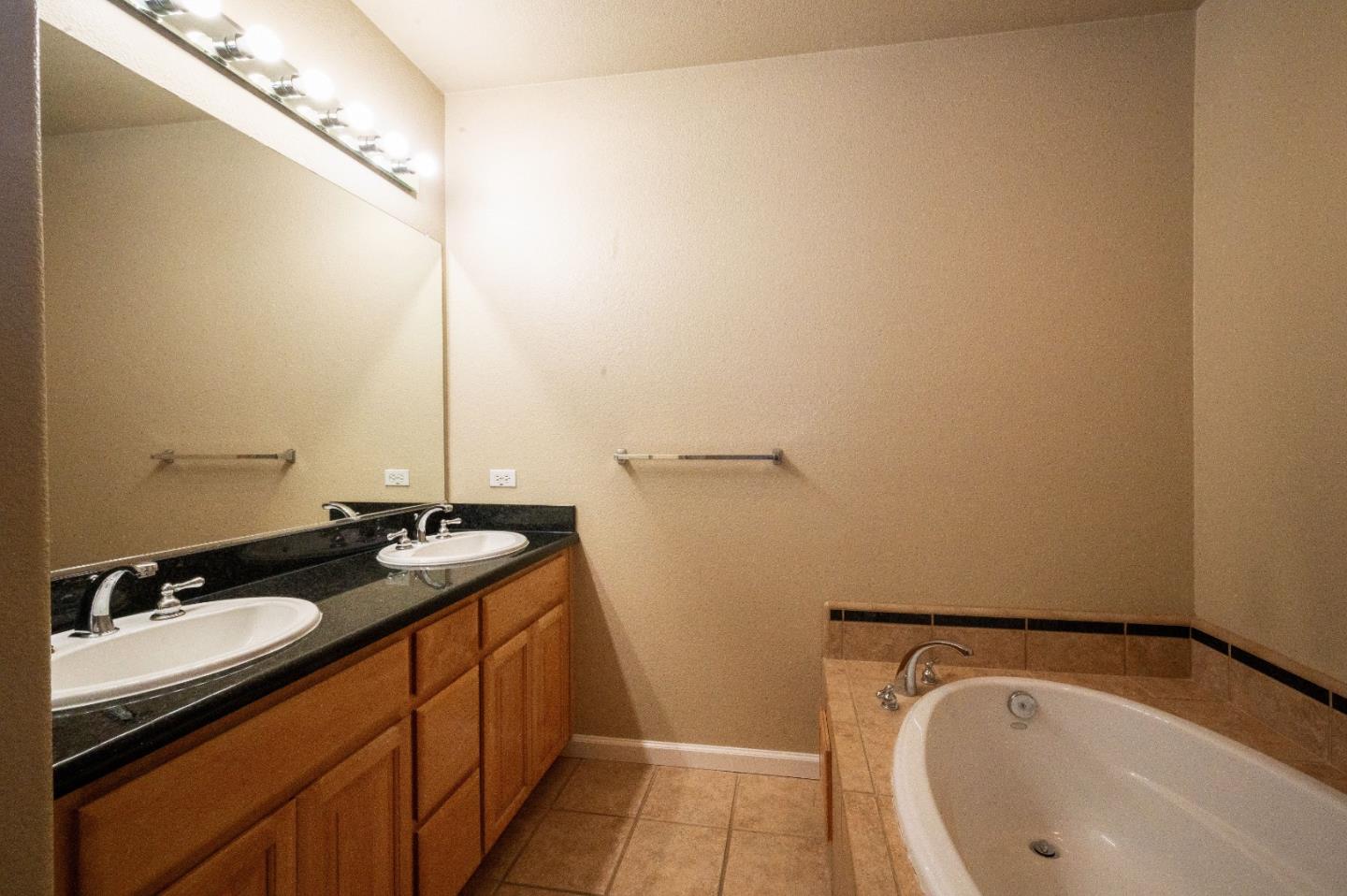 Detail Gallery Image 20 of 30 For 4446 Headen Way, Santa Clara,  CA 95054 - 3 Beds | 2/1 Baths