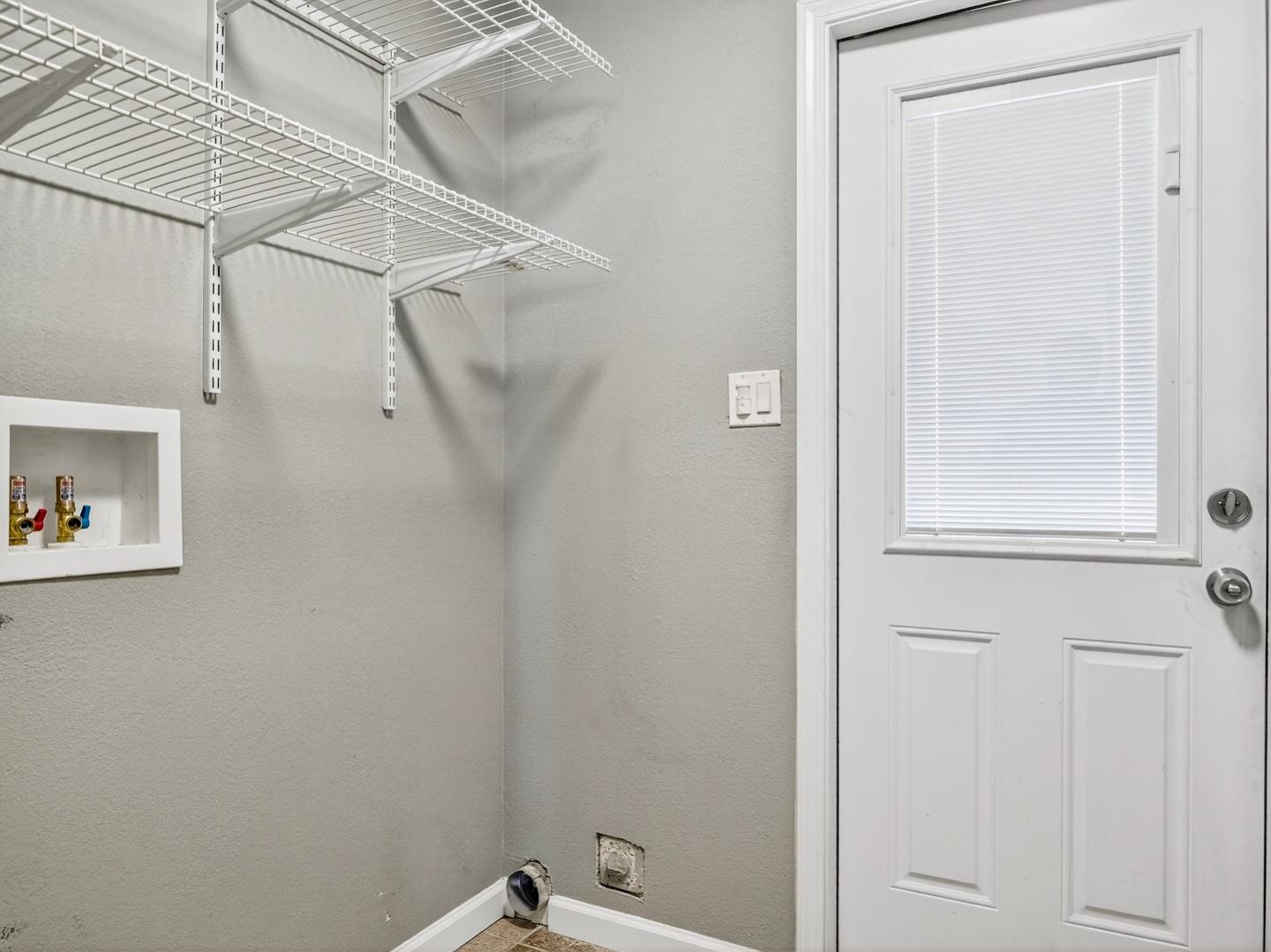 Detail Gallery Image 33 of 43 For 2151 Oakland Rd #14,  San Jose,  CA 95131 - 3 Beds | 2 Baths