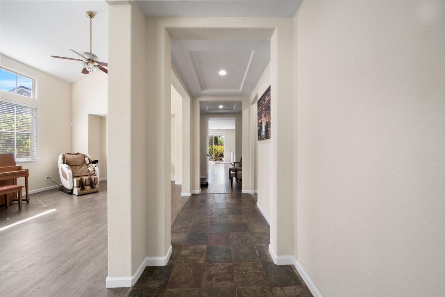 Detail Gallery Image 3 of 37 For 4537 Wagon Trail Way, Antioch,  CA 94531 - 5 Beds | 4 Baths