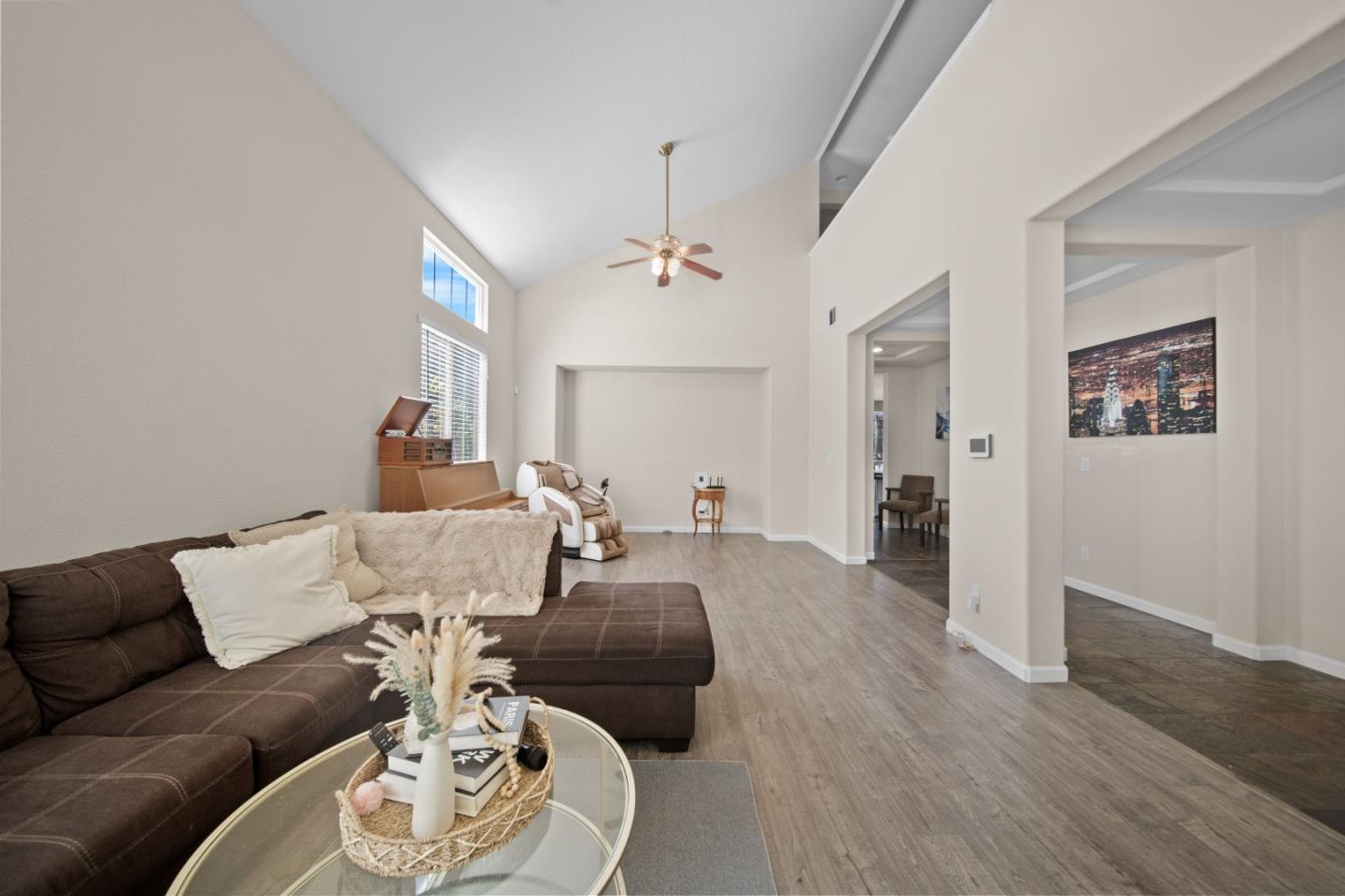 Detail Gallery Image 5 of 37 For 4537 Wagon Trail Way, Antioch,  CA 94531 - 5 Beds | 4 Baths