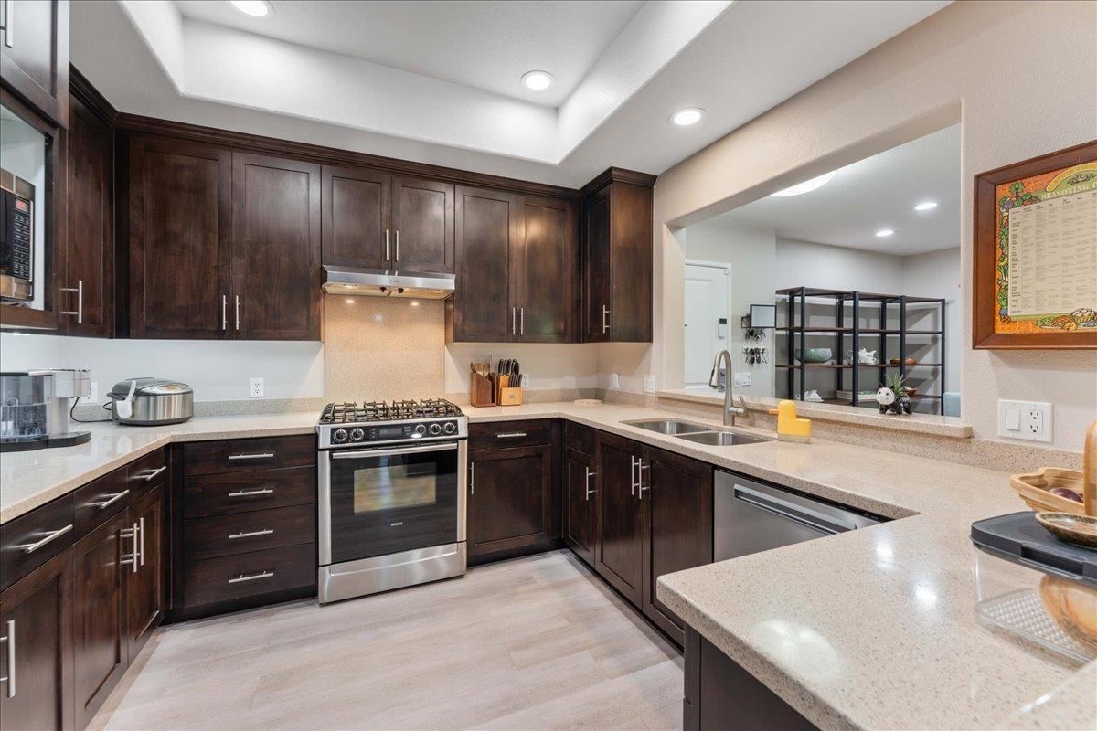 Detail Gallery Image 11 of 29 For 912 Campisi Way #115,  Campbell,  CA 95008 - 2 Beds | 2 Baths