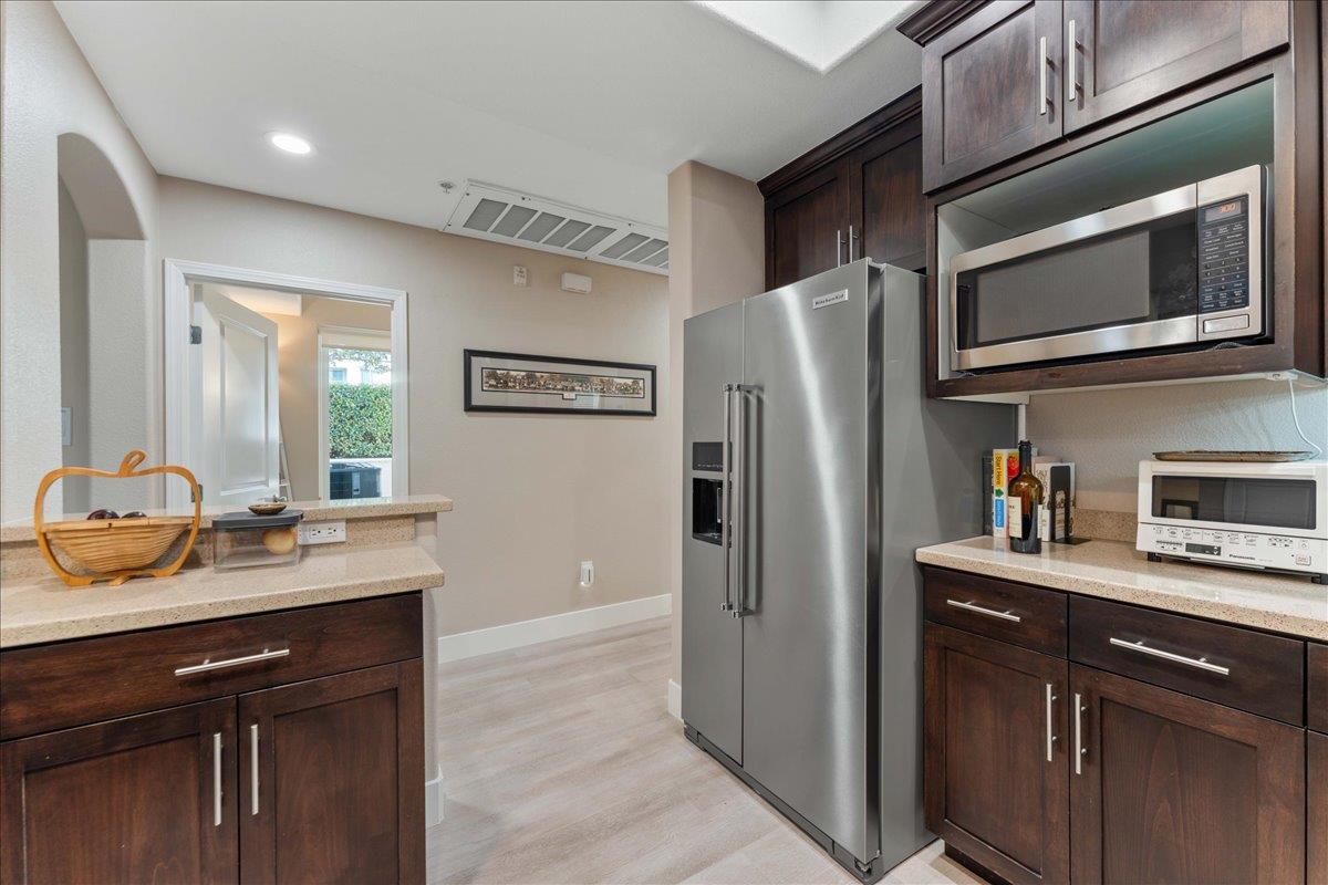 Detail Gallery Image 12 of 29 For 912 Campisi Way #115,  Campbell,  CA 95008 - 2 Beds | 2 Baths