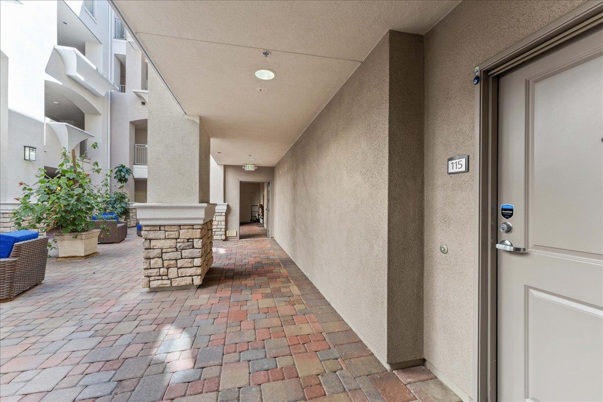 Detail Gallery Image 2 of 29 For 912 Campisi Way #115,  Campbell,  CA 95008 - 2 Beds | 2 Baths