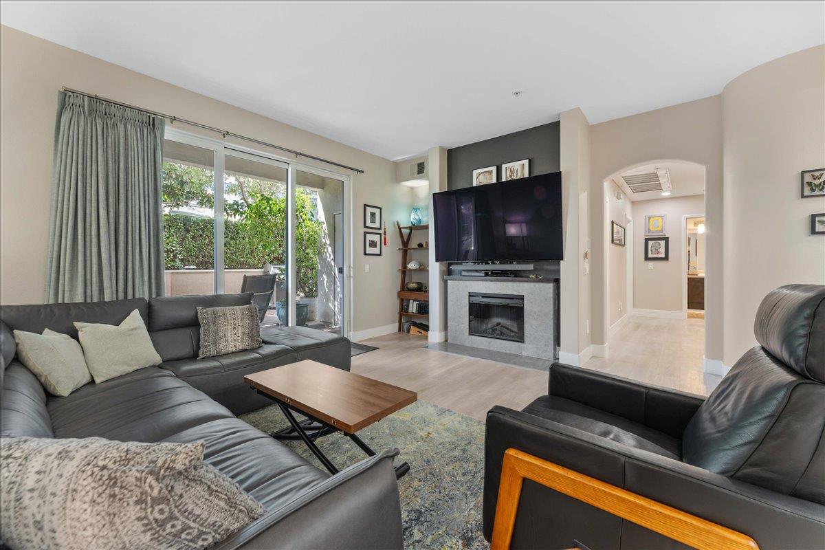 Detail Gallery Image 7 of 29 For 912 Campisi Way #115,  Campbell,  CA 95008 - 2 Beds | 2 Baths
