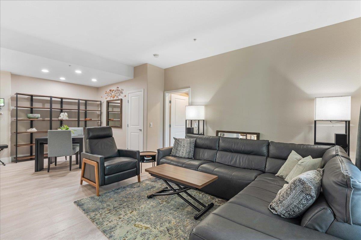 Detail Gallery Image 9 of 29 For 912 Campisi Way #115,  Campbell,  CA 95008 - 2 Beds | 2 Baths