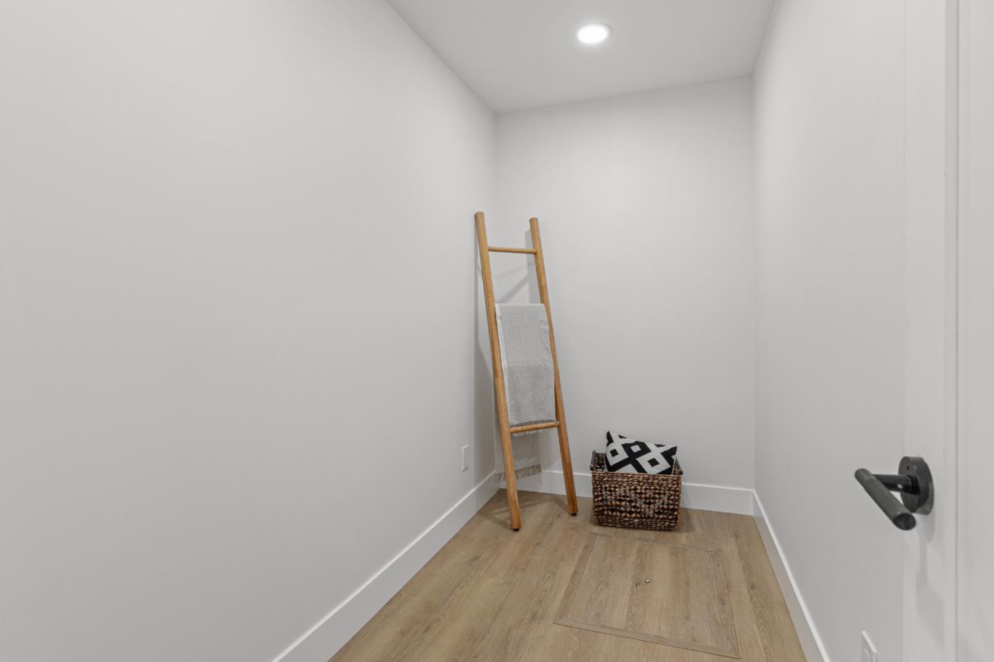 Detail Gallery Image 11 of 18 For 4035 W Rincon Ave, Campbell,  CA 95008 - 3 Beds | 2 Baths