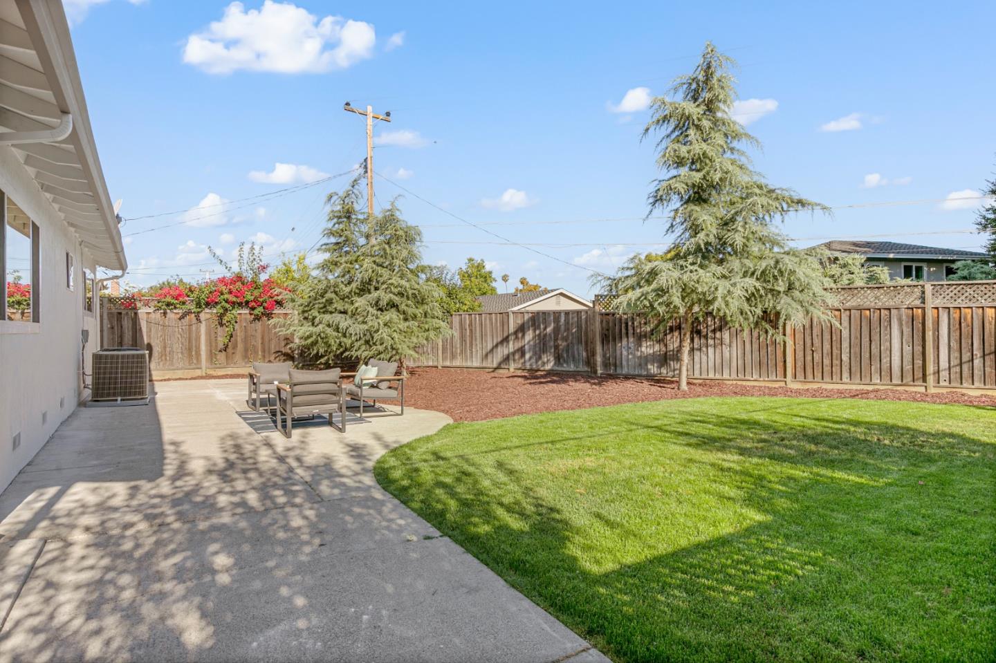 Detail Gallery Image 2 of 18 For 4035 W Rincon Ave, Campbell,  CA 95008 - 3 Beds | 2 Baths