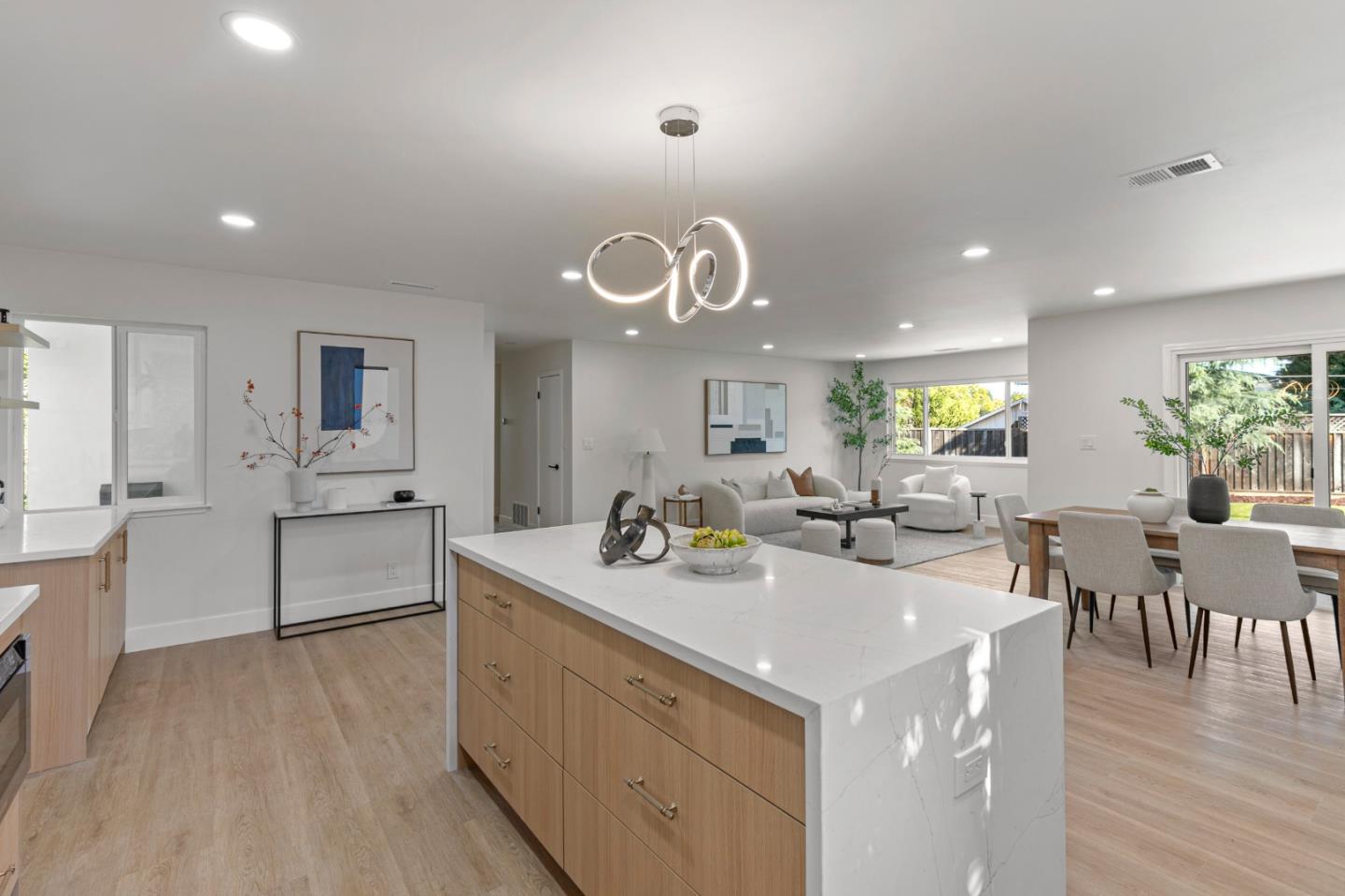 Detail Gallery Image 3 of 18 For 4035 W Rincon Ave, Campbell,  CA 95008 - 3 Beds | 2 Baths
