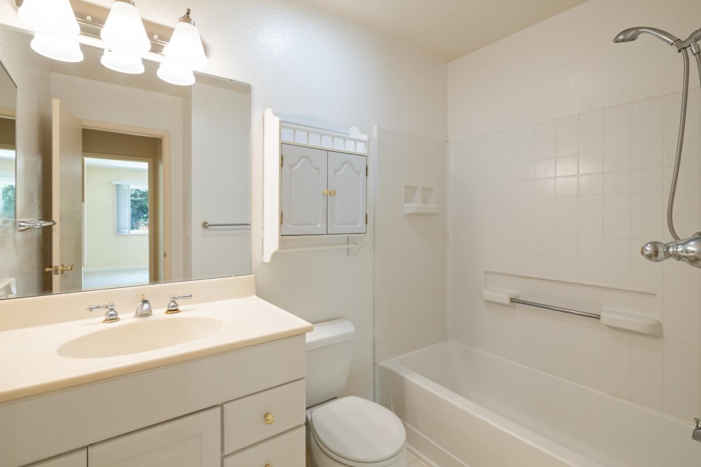 Detail Gallery Image 14 of 47 For 419 Rico St, Salinas,  CA 93907 - 2 Beds | 2 Baths