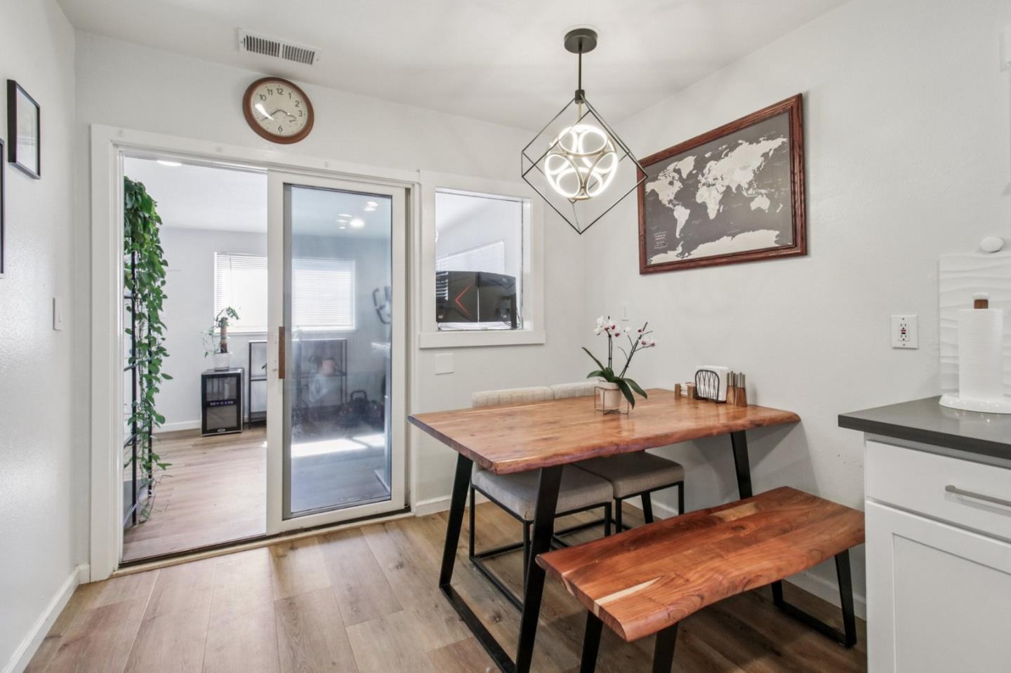 Detail Gallery Image 13 of 39 For 325 Irving Ave, San Jose,  CA 95128 - 2 Beds | 1 Baths