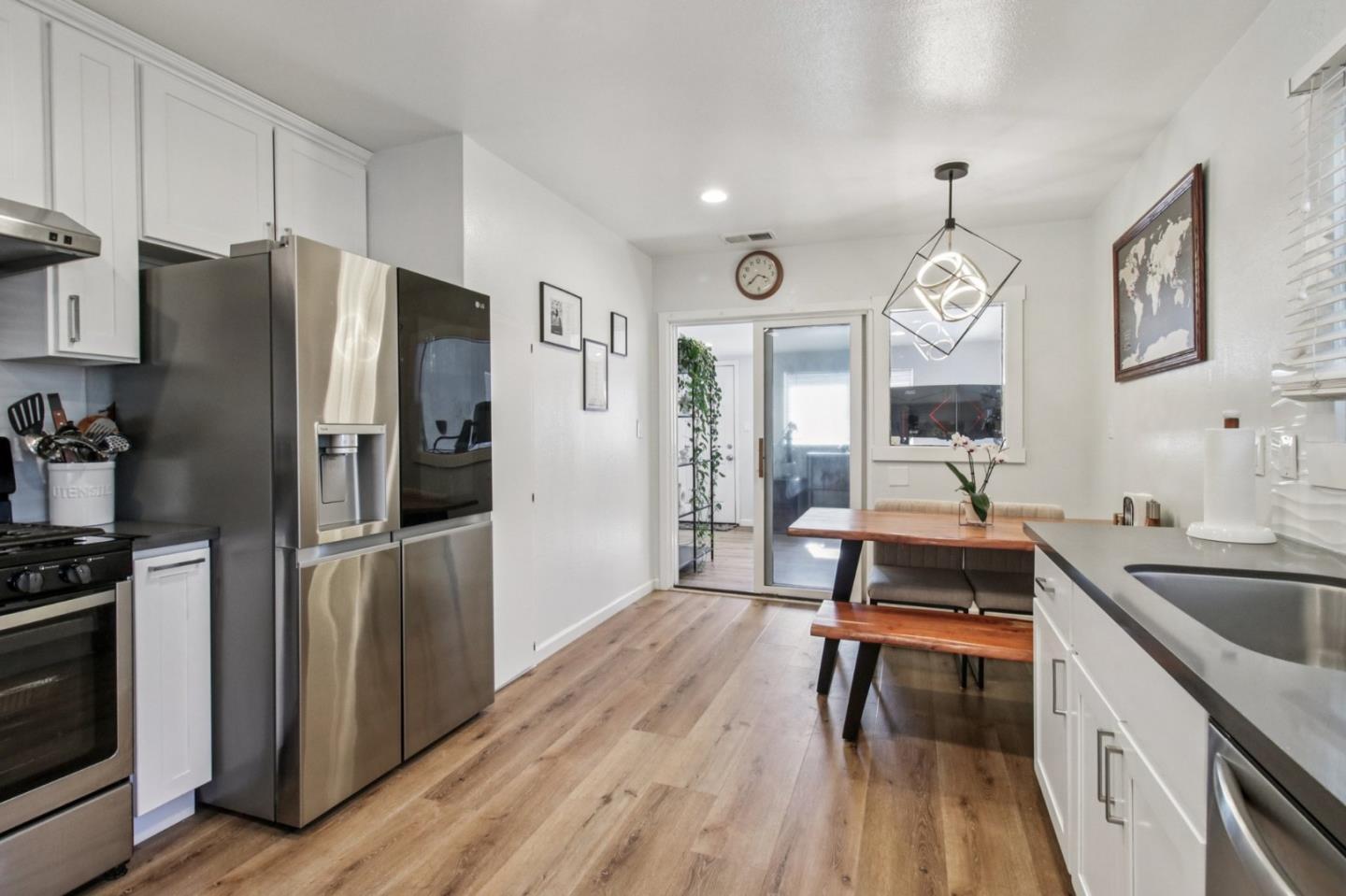 Detail Gallery Image 14 of 39 For 325 Irving Ave, San Jose,  CA 95128 - 2 Beds | 1 Baths