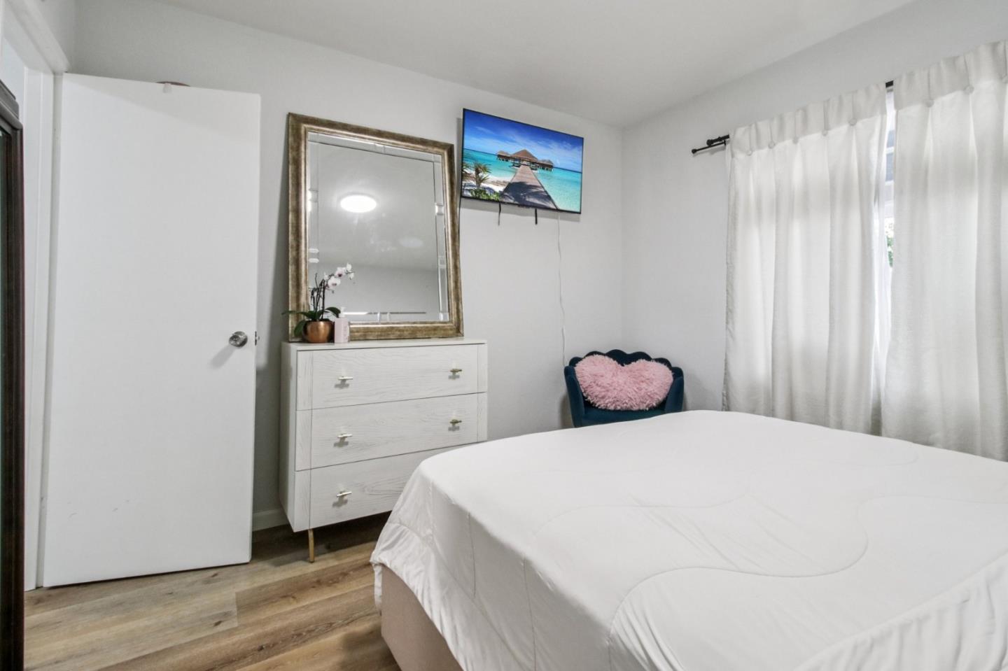 Detail Gallery Image 20 of 39 For 325 Irving Ave, San Jose,  CA 95128 - 2 Beds | 1 Baths