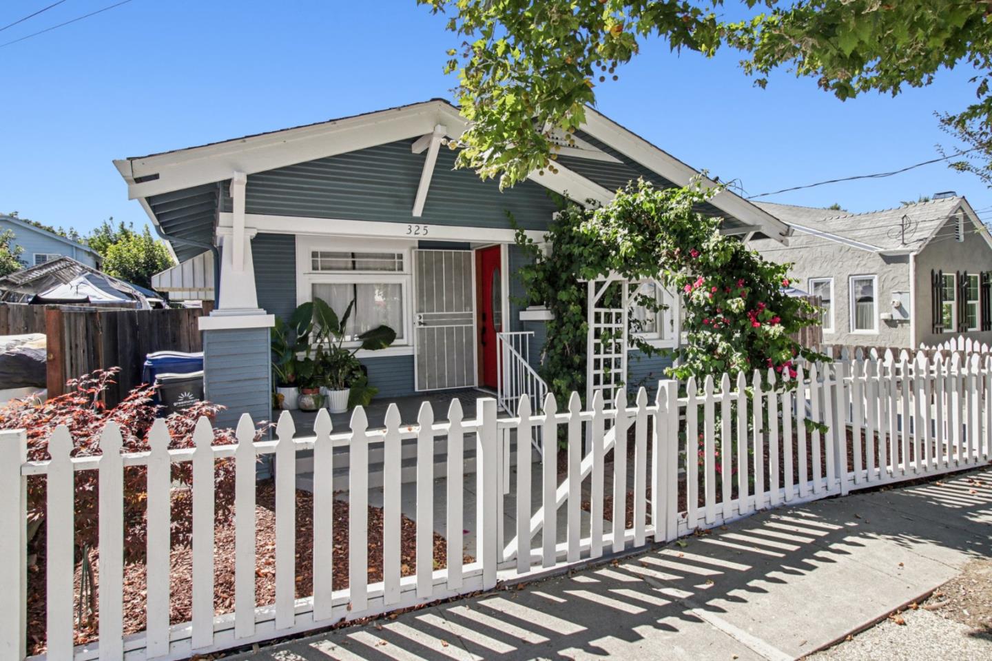 Detail Gallery Image 31 of 39 For 325 Irving Ave, San Jose,  CA 95128 - 2 Beds | 1 Baths