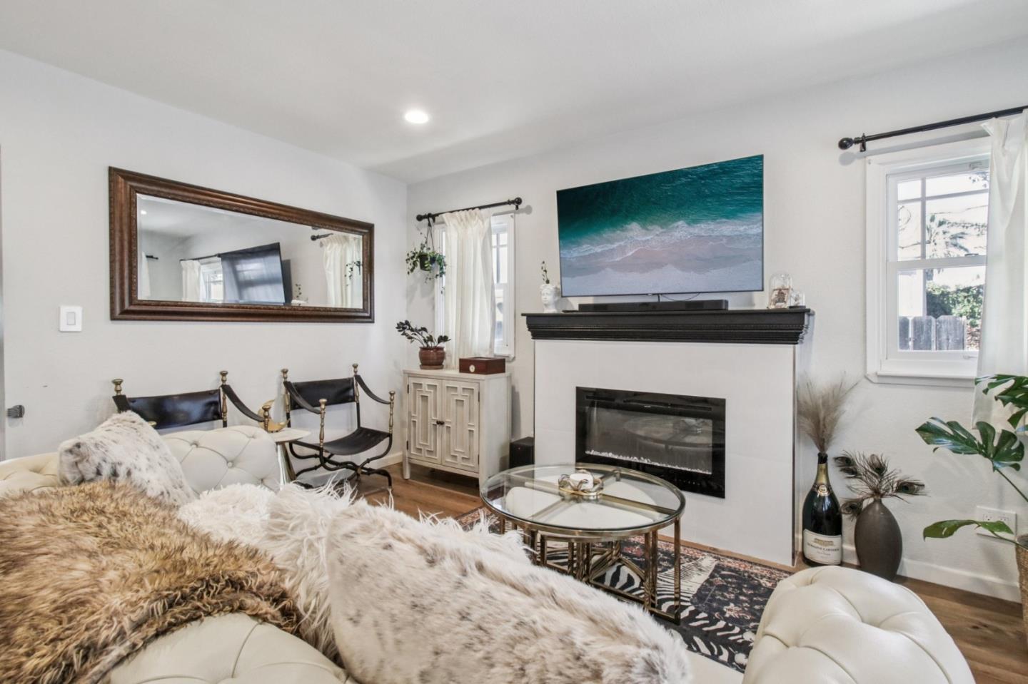 Detail Gallery Image 5 of 39 For 325 Irving Ave, San Jose,  CA 95128 - 2 Beds | 1 Baths