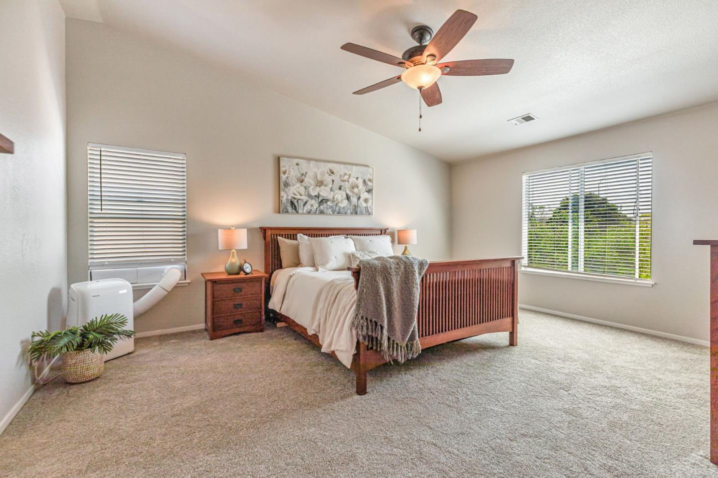 Detail Gallery Image 24 of 45 For 1770 Brentwood Ct, Hollister,  CA 95023 - 4 Beds | 2/1 Baths