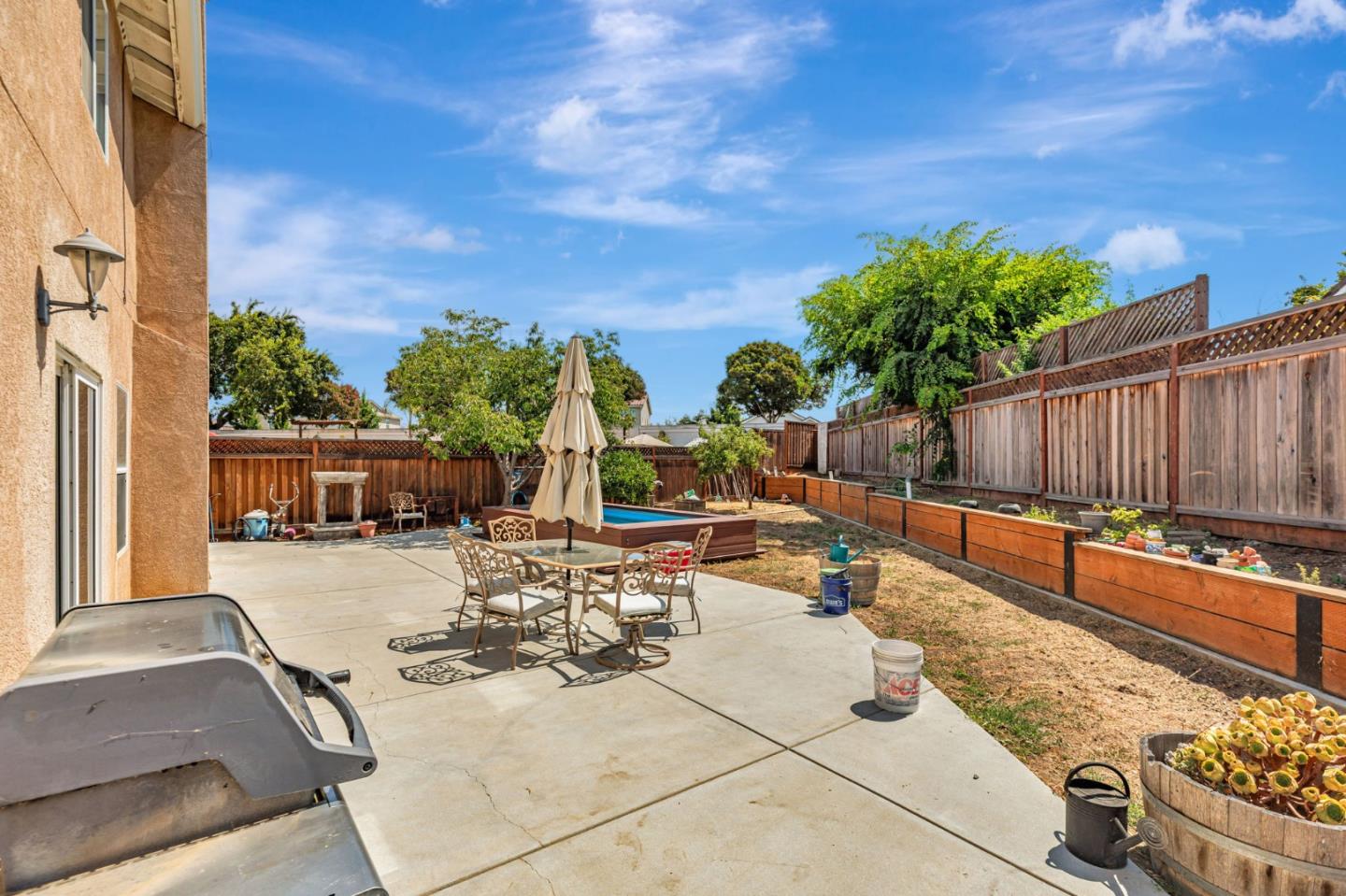 Detail Gallery Image 34 of 45 For 1770 Brentwood Ct, Hollister,  CA 95023 - 4 Beds | 2/1 Baths