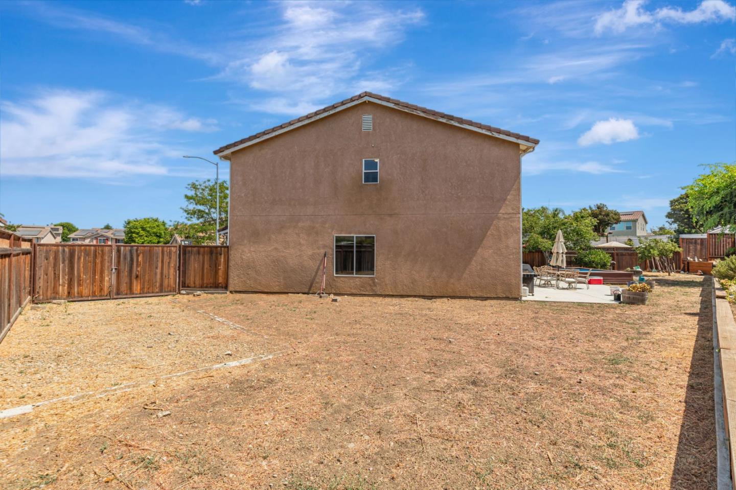 Detail Gallery Image 35 of 45 For 1770 Brentwood Ct, Hollister,  CA 95023 - 4 Beds | 2/1 Baths