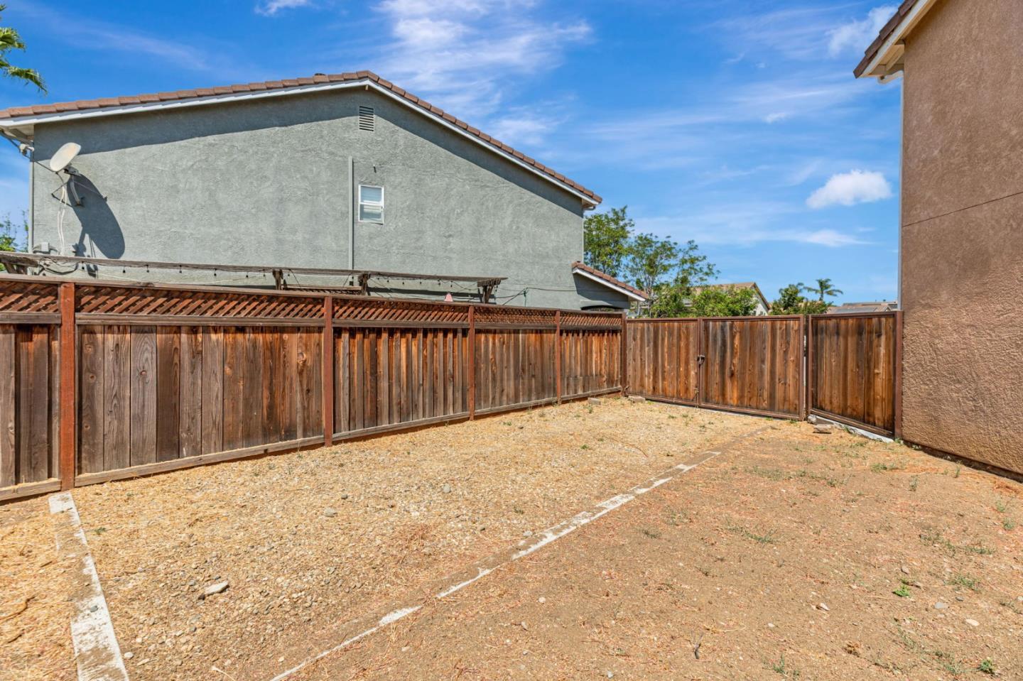 Detail Gallery Image 36 of 45 For 1770 Brentwood Ct, Hollister,  CA 95023 - 4 Beds | 2/1 Baths
