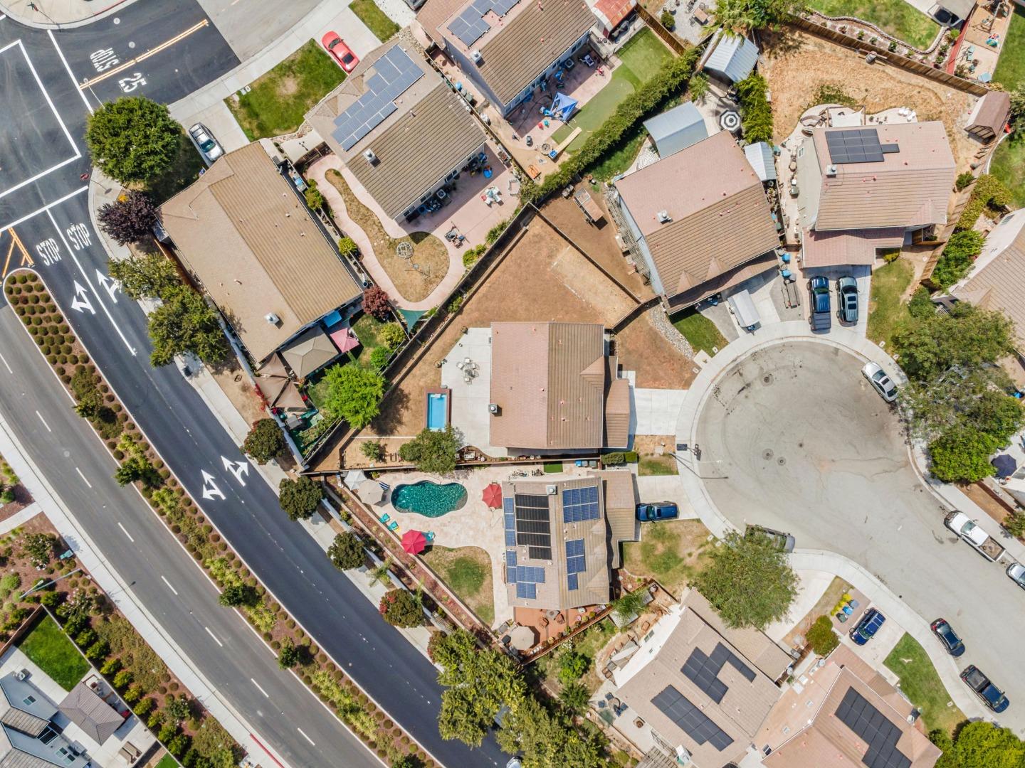 Detail Gallery Image 41 of 45 For 1770 Brentwood Ct, Hollister,  CA 95023 - 4 Beds | 2/1 Baths
