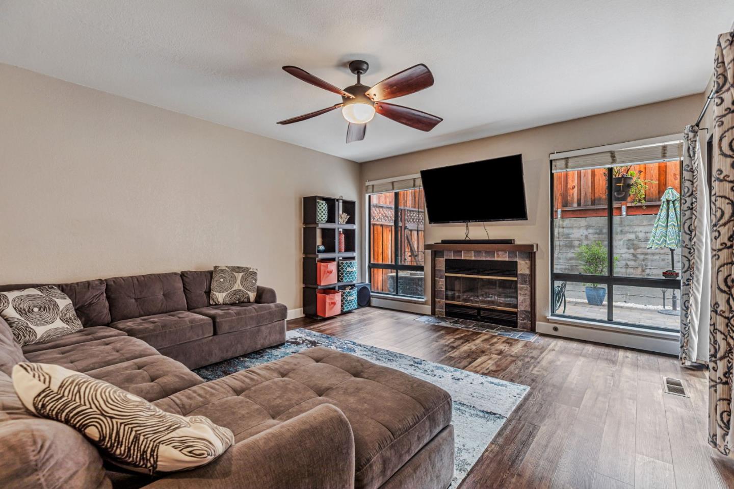 Detail Gallery Image 16 of 39 For 2386 Leptis Cir, Morgan Hill,  CA 95037 - 3 Beds | 2/1 Baths