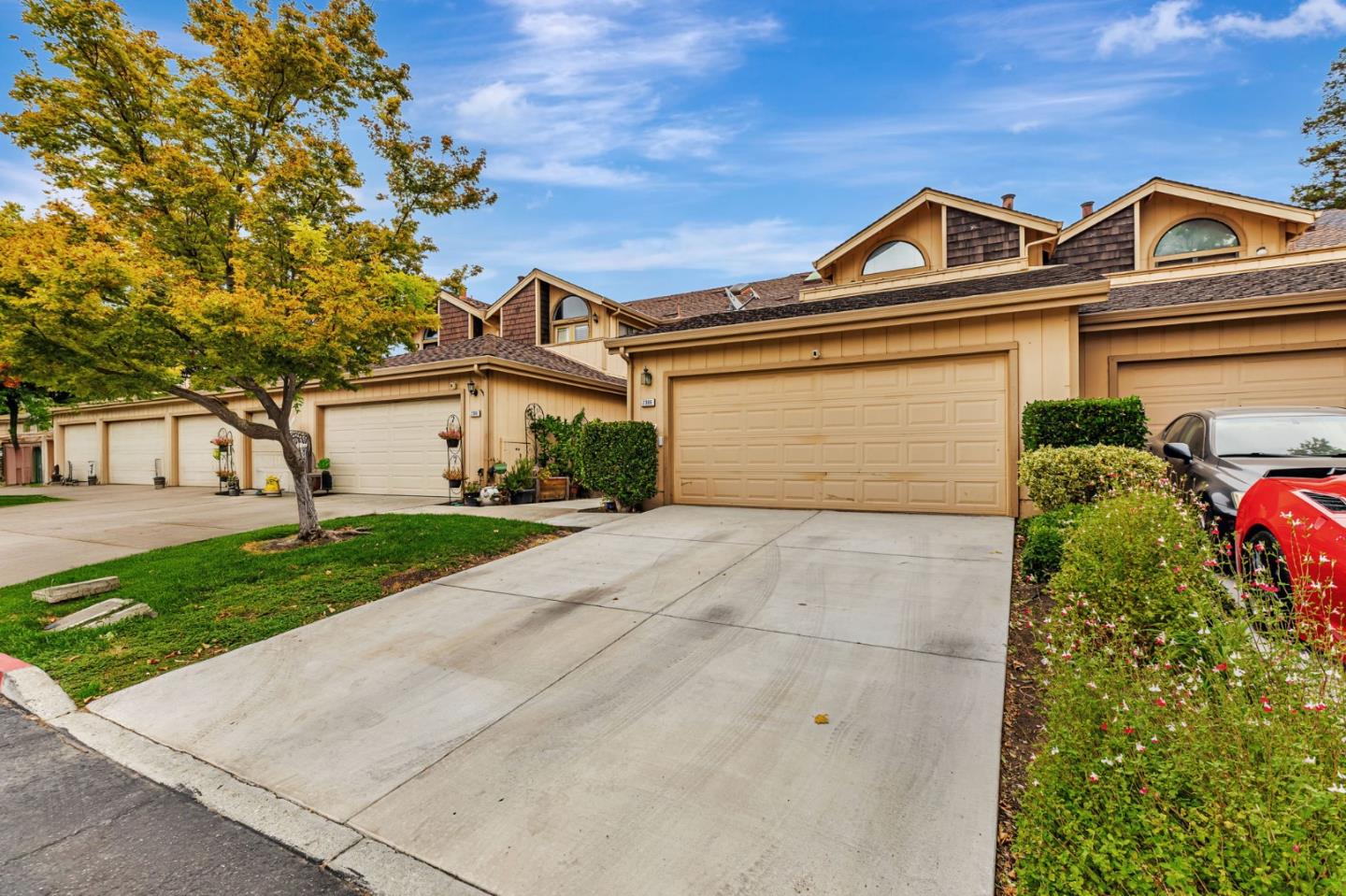 Detail Gallery Image 2 of 39 For 2386 Leptis Cir, Morgan Hill,  CA 95037 - 3 Beds | 2/1 Baths