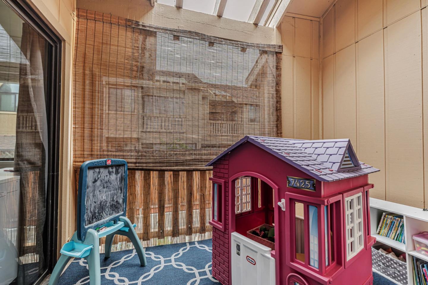 Detail Gallery Image 27 of 39 For 2386 Leptis Cir, Morgan Hill,  CA 95037 - 3 Beds | 2/1 Baths