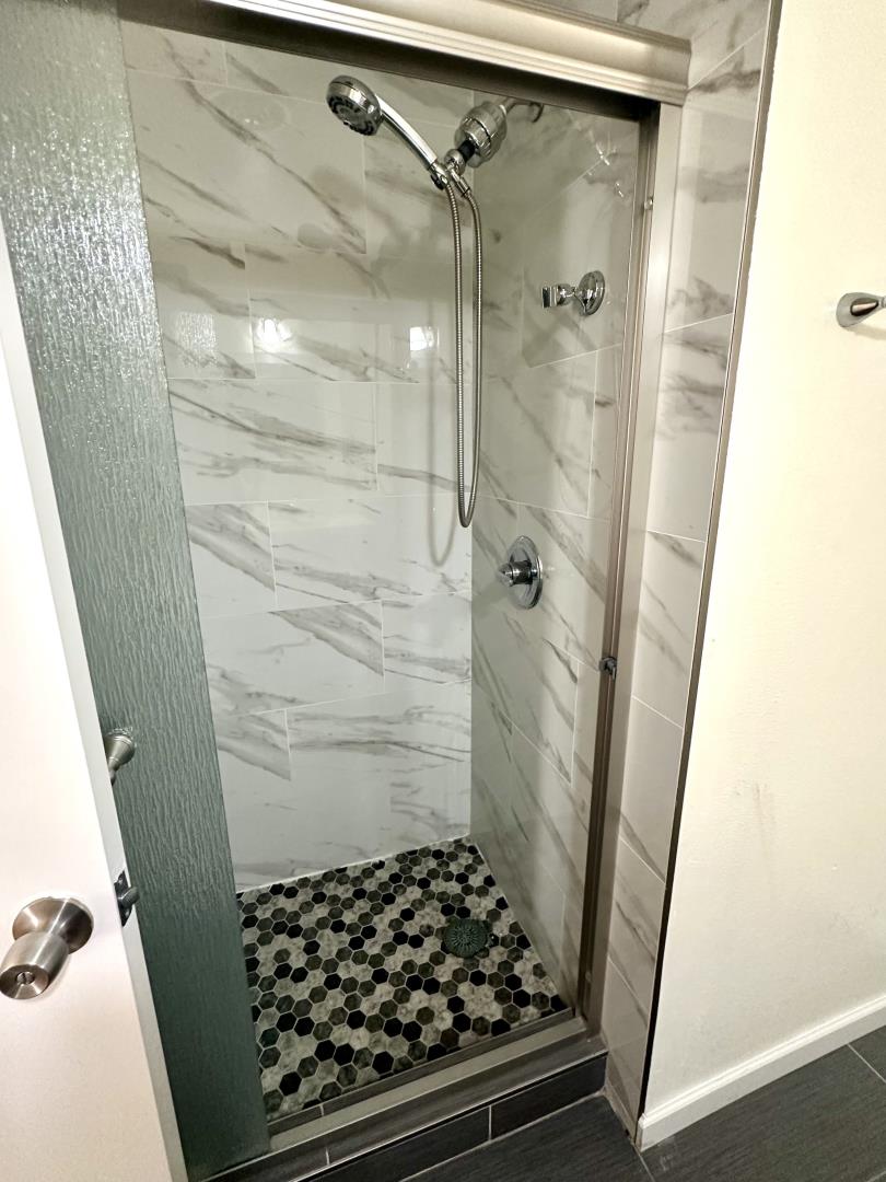 Detail Gallery Image 13 of 19 For 18480 Swarthmore Dr, Saratoga,  CA 95070 - 3 Beds | 2 Baths