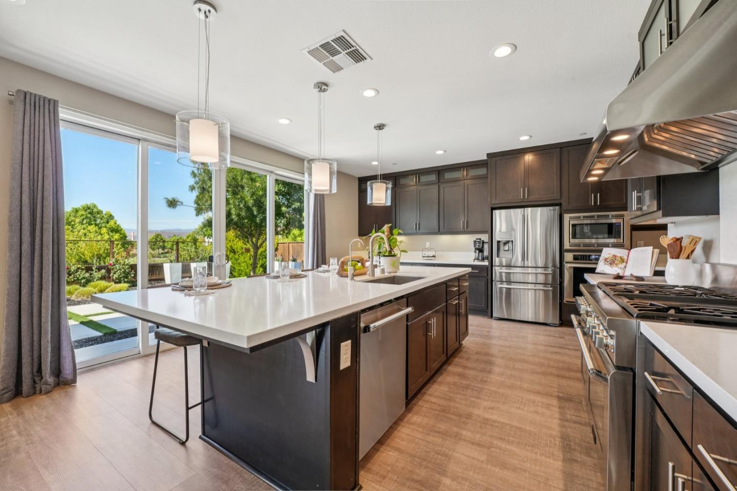 Detail Gallery Image 22 of 85 For 18713 White Moon Dr, Morgan Hill,  CA 95037 - 5 Beds | 4/1 Baths