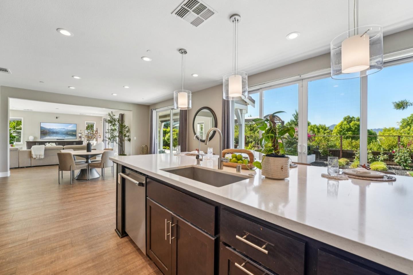 Detail Gallery Image 27 of 85 For 18713 White Moon Dr, Morgan Hill,  CA 95037 - 5 Beds | 4/1 Baths