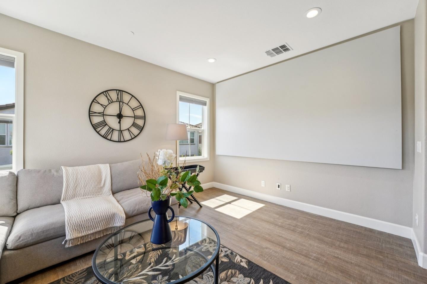 Detail Gallery Image 34 of 85 For 18713 White Moon Dr, Morgan Hill,  CA 95037 - 5 Beds | 4/1 Baths
