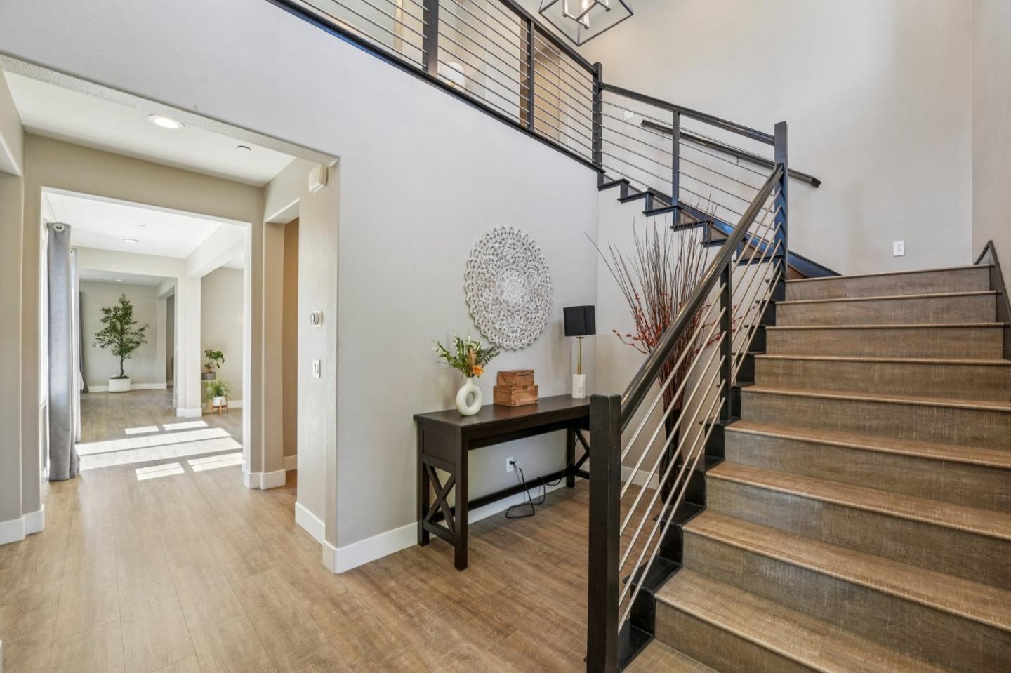 Detail Gallery Image 6 of 85 For 18713 White Moon Dr, Morgan Hill,  CA 95037 - 5 Beds | 4/1 Baths