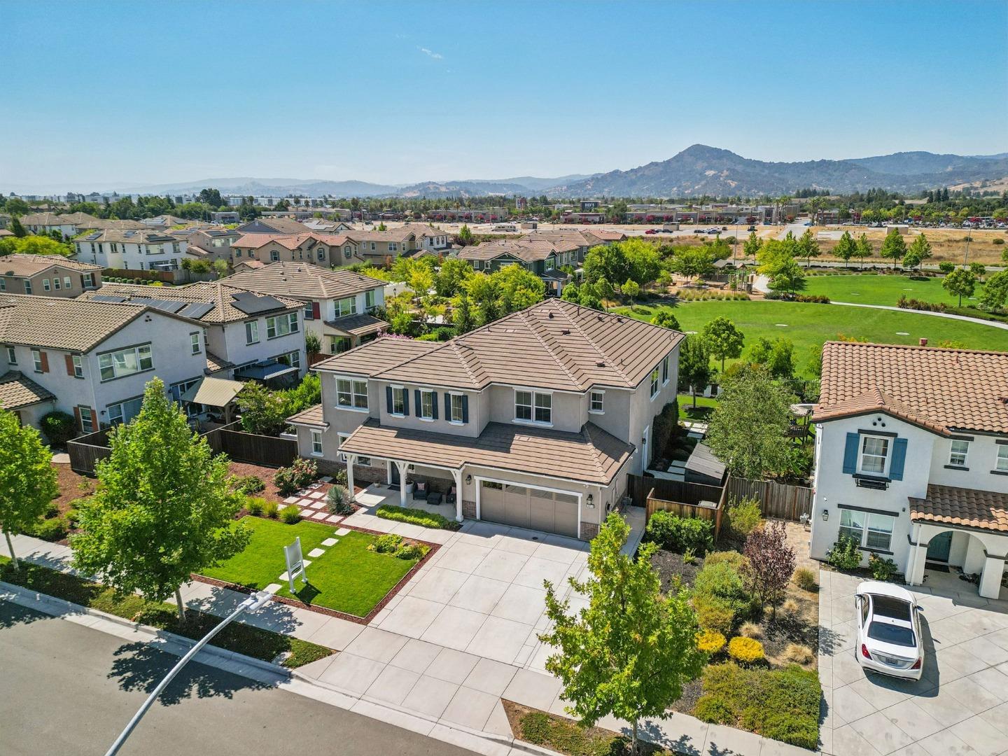 Detail Gallery Image 71 of 85 For 18713 White Moon Dr, Morgan Hill,  CA 95037 - 5 Beds | 4/1 Baths