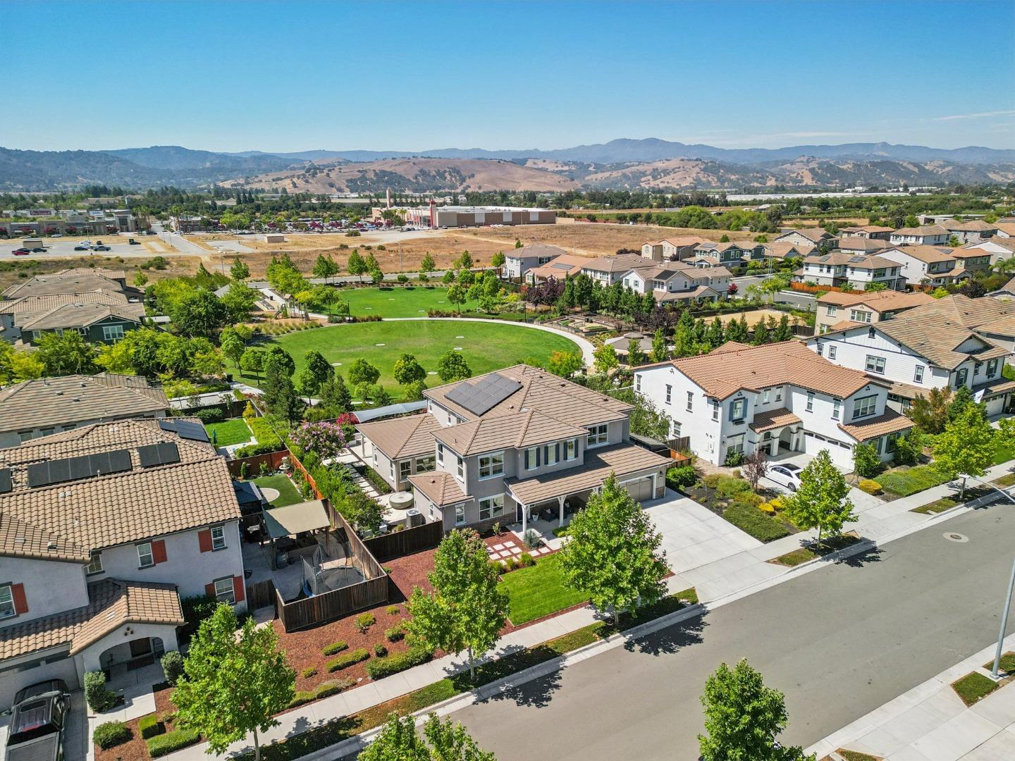 Detail Gallery Image 72 of 85 For 18713 White Moon Dr, Morgan Hill,  CA 95037 - 5 Beds | 4/1 Baths