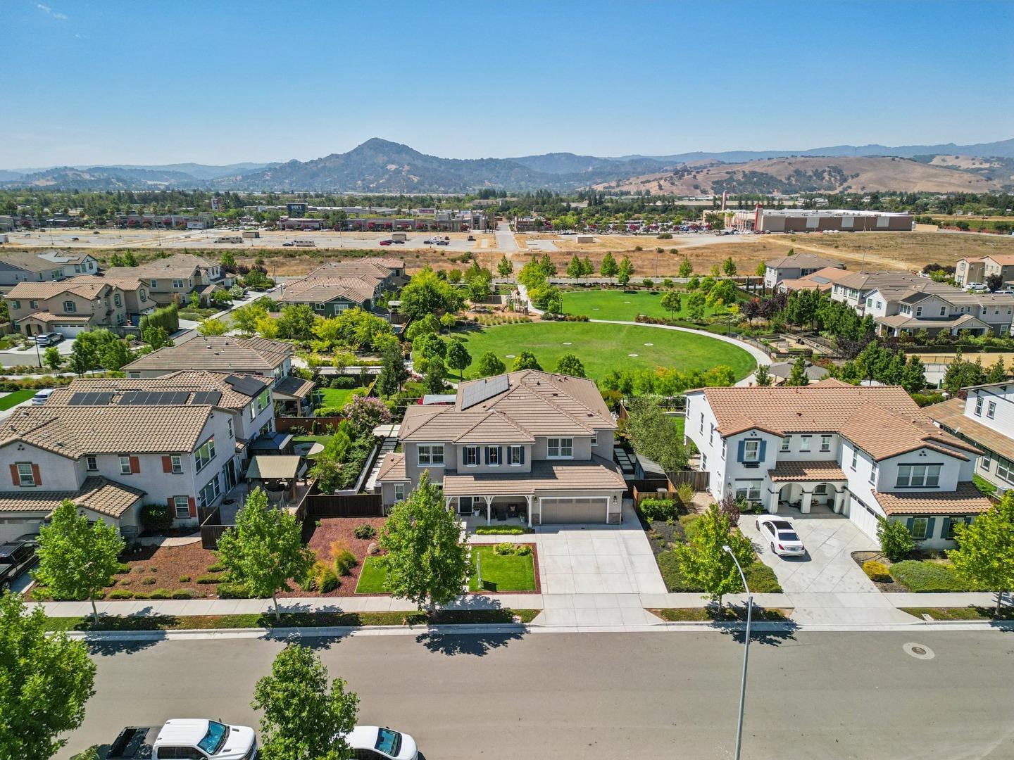 Detail Gallery Image 73 of 85 For 18713 White Moon Dr, Morgan Hill,  CA 95037 - 5 Beds | 4/1 Baths