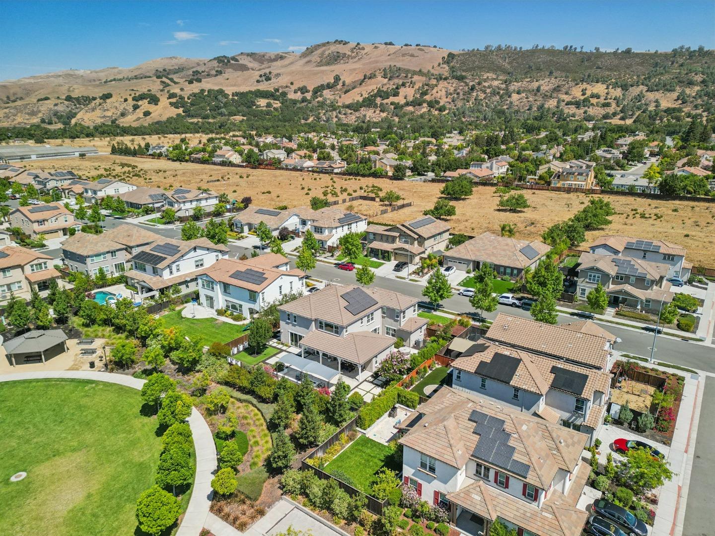 Detail Gallery Image 77 of 85 For 18713 White Moon Dr, Morgan Hill,  CA 95037 - 5 Beds | 4/1 Baths