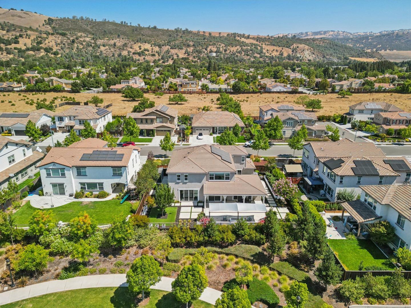 Detail Gallery Image 81 of 85 For 18713 White Moon Dr, Morgan Hill,  CA 95037 - 5 Beds | 4/1 Baths