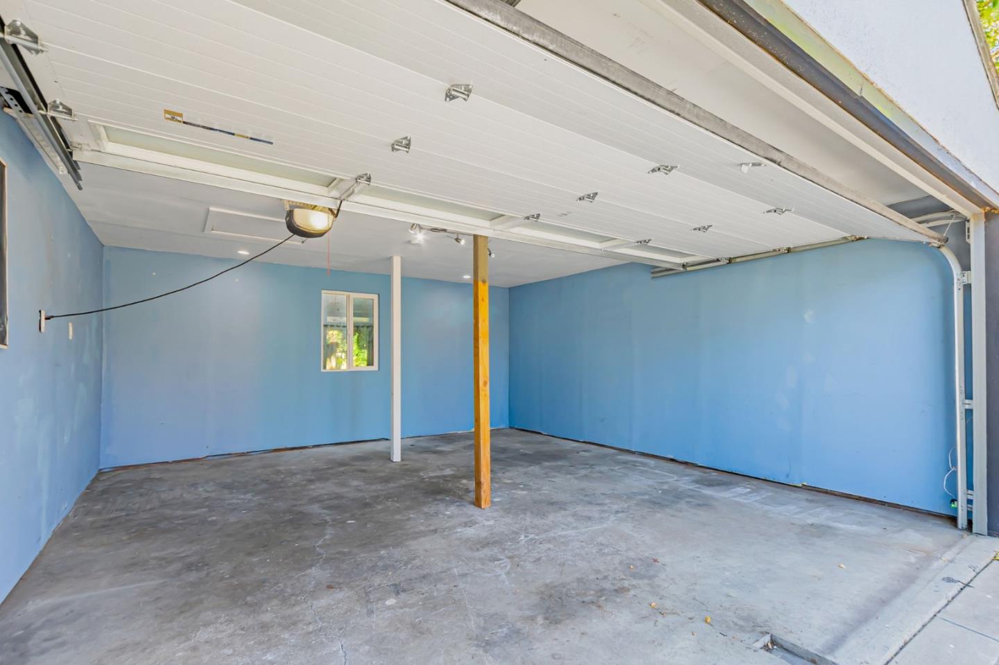 Detail Gallery Image 26 of 34 For 2571 Los Coches Ave, San Jose,  CA 95128 - 3 Beds | 1 Baths
