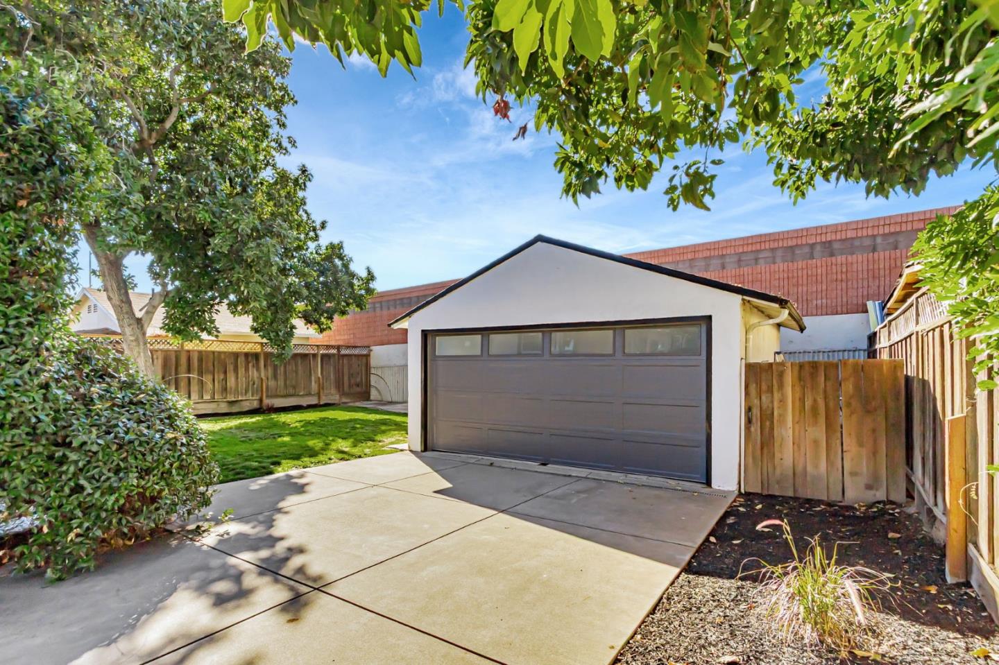 Detail Gallery Image 27 of 34 For 2571 Los Coches Ave, San Jose,  CA 95128 - 3 Beds | 1 Baths