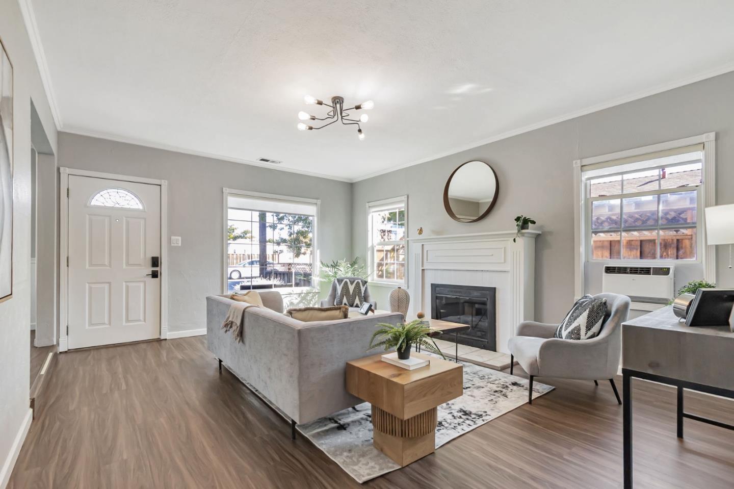 Detail Gallery Image 6 of 34 For 2571 Los Coches Ave, San Jose,  CA 95128 - 3 Beds | 1 Baths