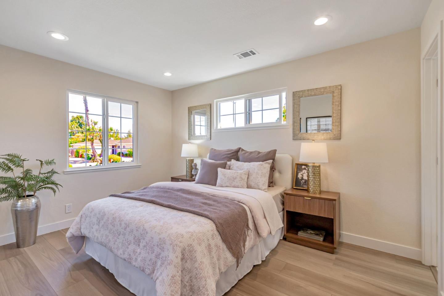 Detail Gallery Image 26 of 37 For 1040 Linda Dr, Campbell,  CA 95008 - 4 Beds | 2 Baths