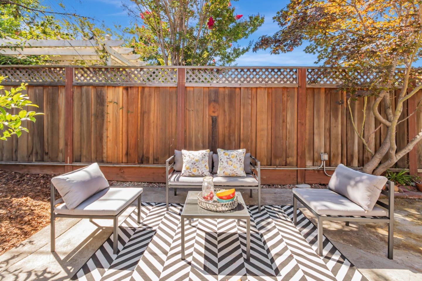 Detail Gallery Image 31 of 37 For 1040 Linda Dr, Campbell,  CA 95008 - 4 Beds | 2 Baths