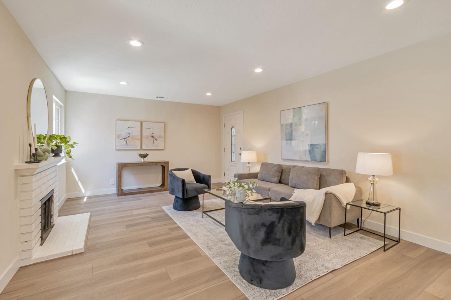 Detail Gallery Image 6 of 37 For 1040 Linda Dr, Campbell,  CA 95008 - 4 Beds | 2 Baths