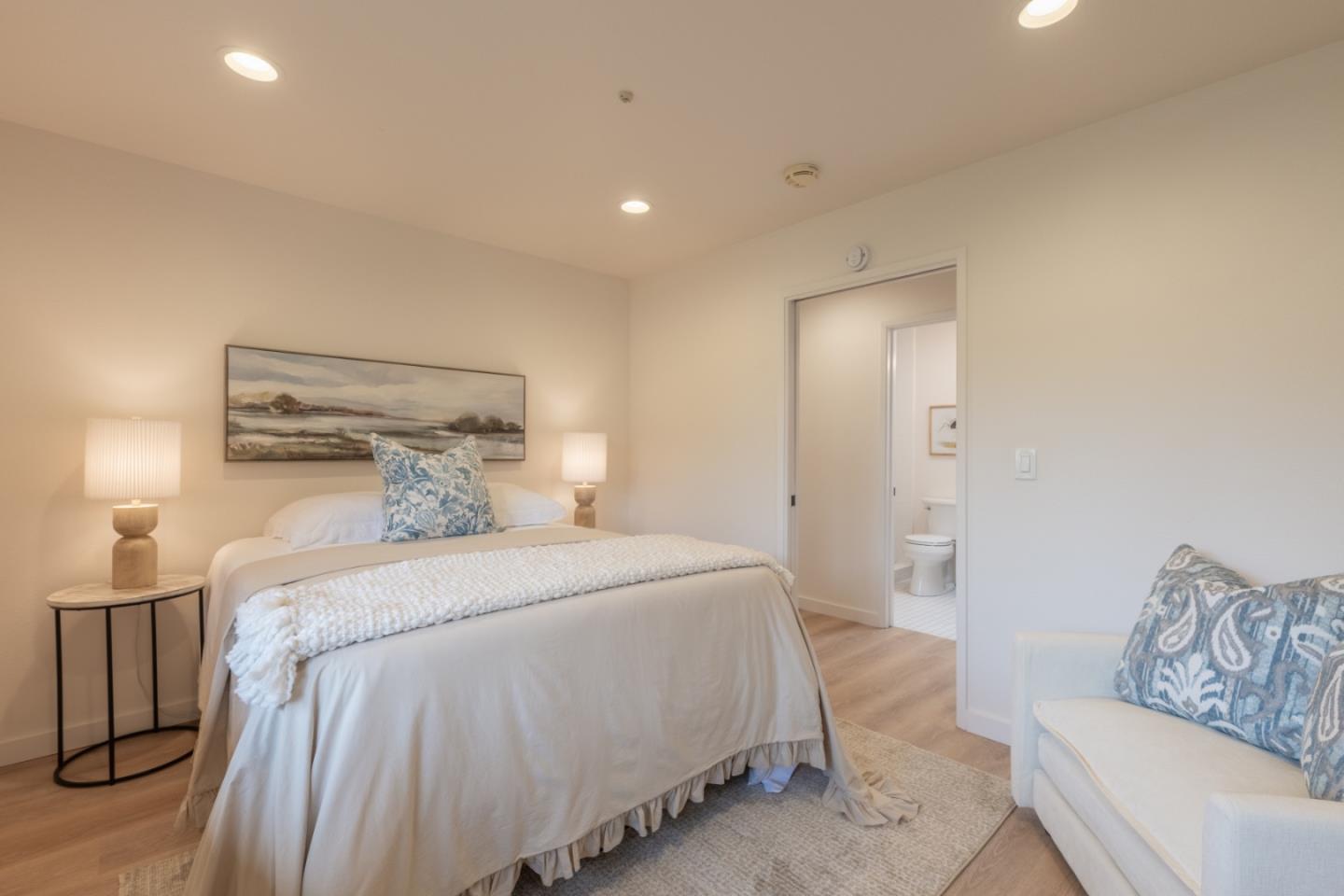Detail Gallery Image 11 of 29 For 192 Hacienda Carmel, Carmel,  CA 93923 - 2 Beds | 2 Baths