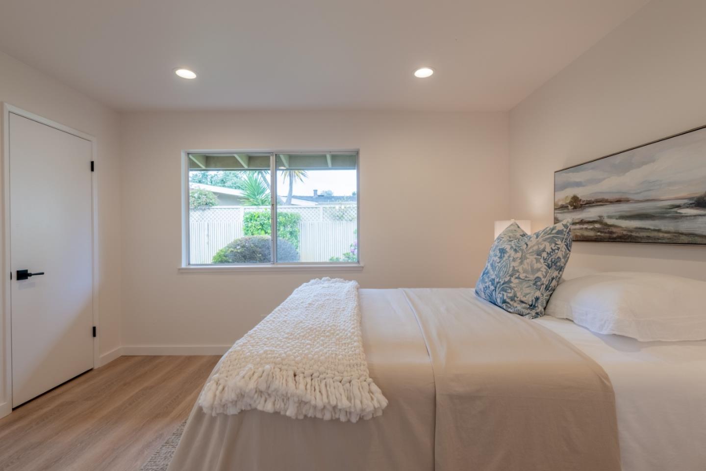 Detail Gallery Image 12 of 29 For 192 Hacienda Carmel, Carmel,  CA 93923 - 2 Beds | 2 Baths