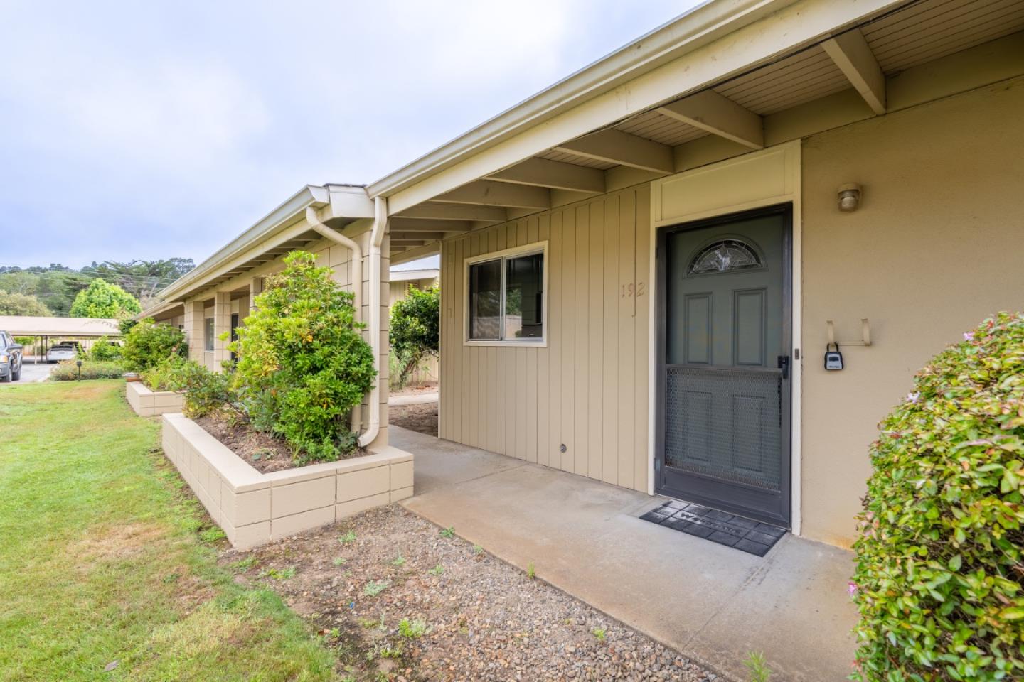 Detail Gallery Image 15 of 29 For 192 Hacienda Carmel, Carmel,  CA 93923 - 2 Beds | 2 Baths