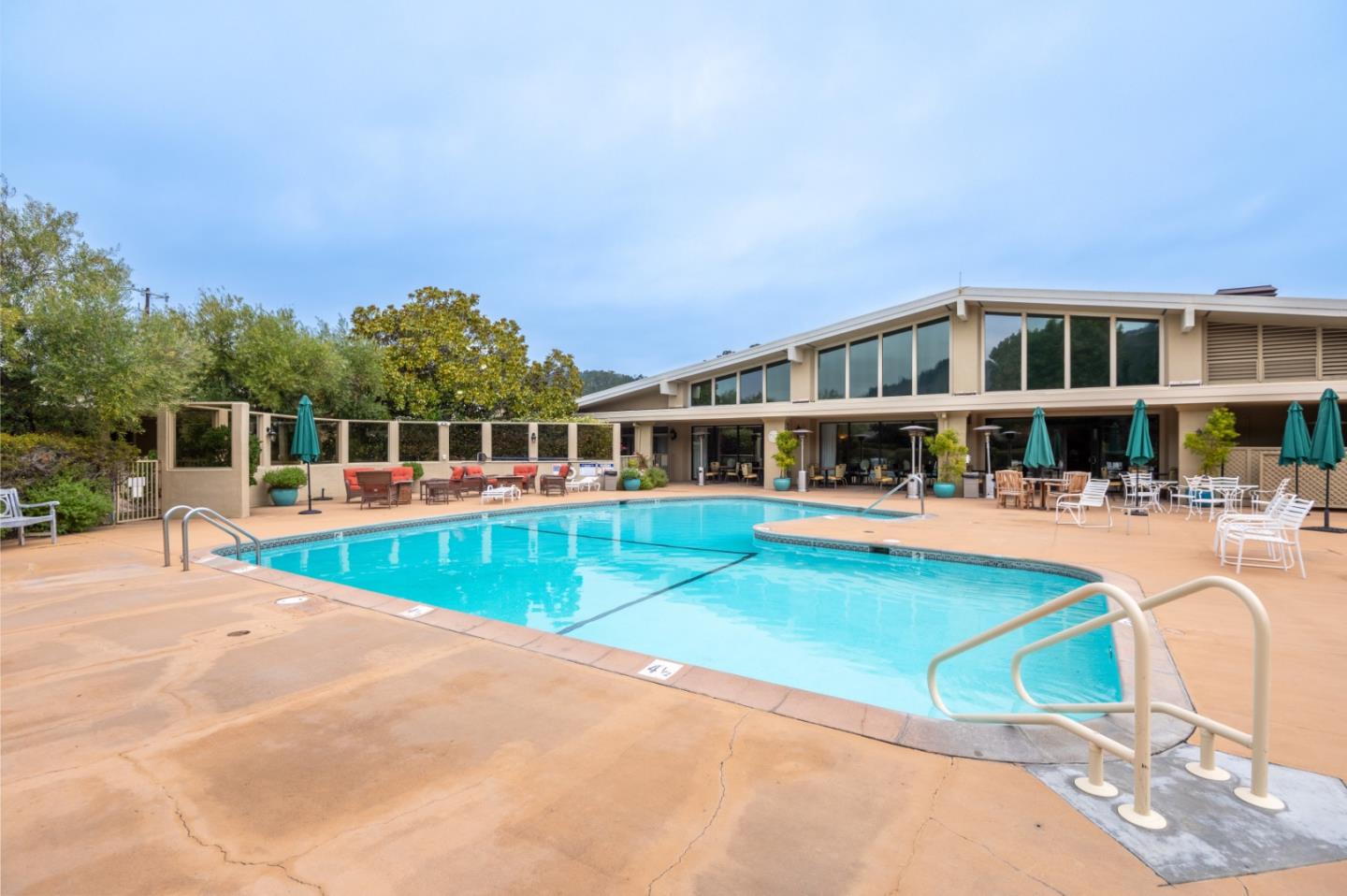 Detail Gallery Image 27 of 29 For 192 Hacienda Carmel, Carmel,  CA 93923 - 2 Beds | 2 Baths