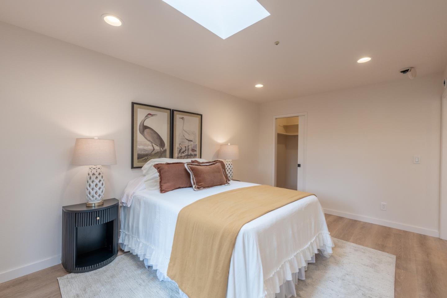 Detail Gallery Image 7 of 29 For 192 Hacienda Carmel, Carmel,  CA 93923 - 2 Beds | 2 Baths
