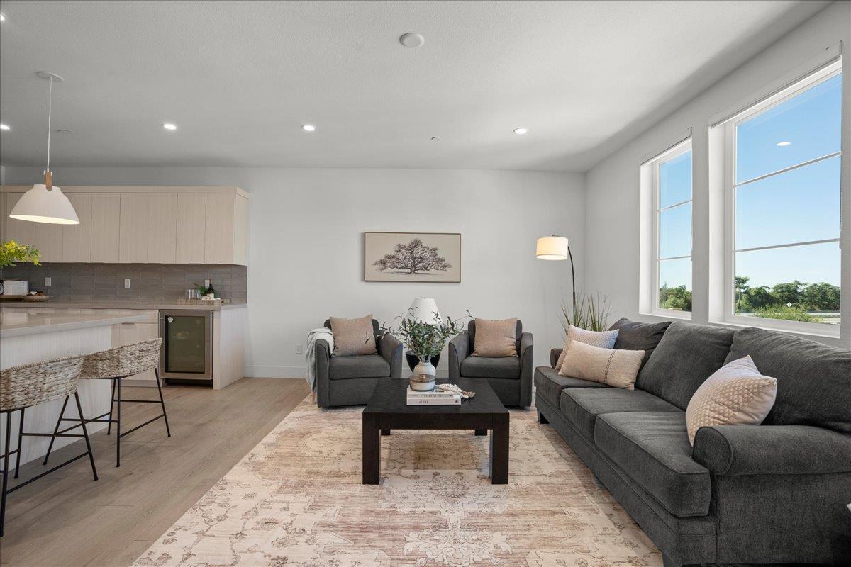 Detail Gallery Image 2 of 26 For 16293 Gellatt Ct, Los Gatos,  CA 95032 - 2 Beds | 2 Baths